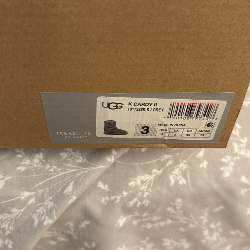 Big kids ugg boots - Picture 2 of 3